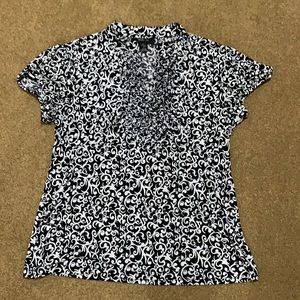 Nice Black & White Top